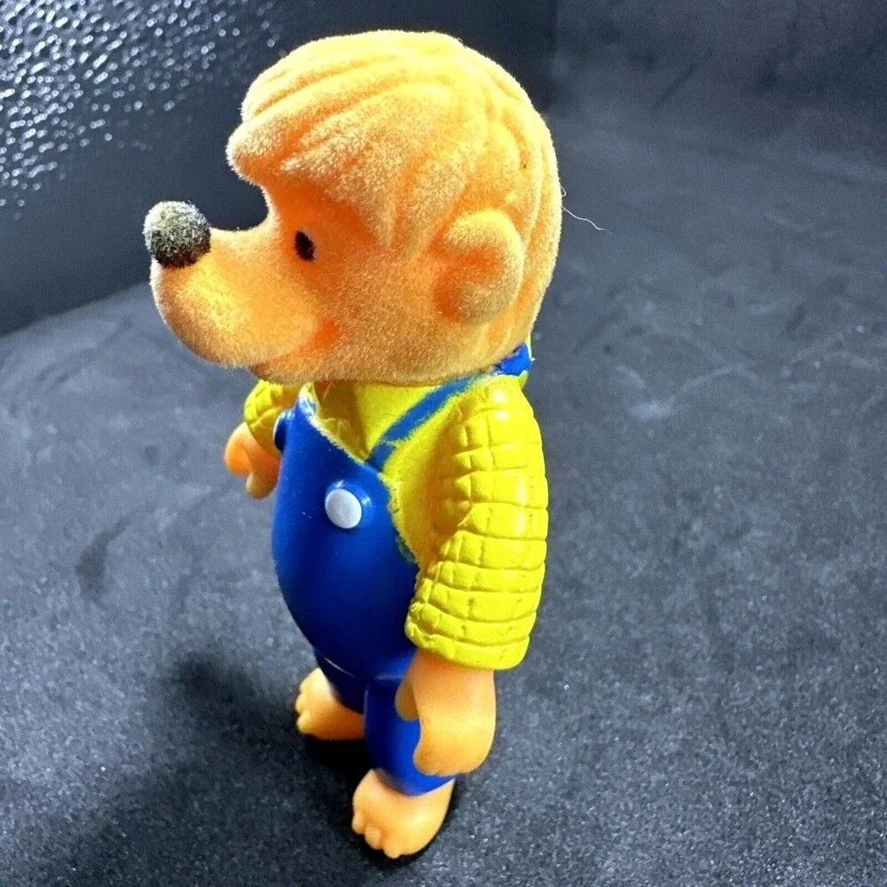 Little People Fisher Price Bear‎ Figure  Wheelbarrow Blue Overalls Yellow Shirt